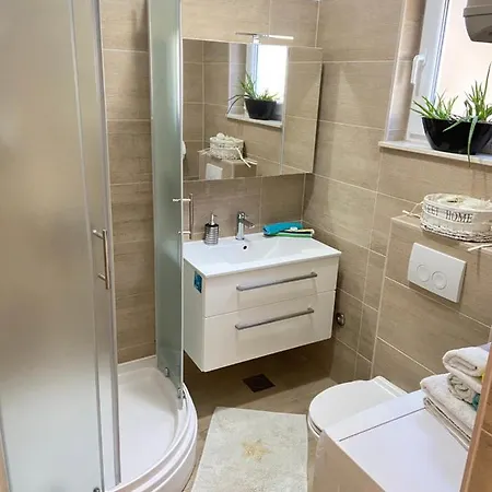 Suzy Apartment *